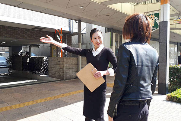 企業研究_P2.jpg