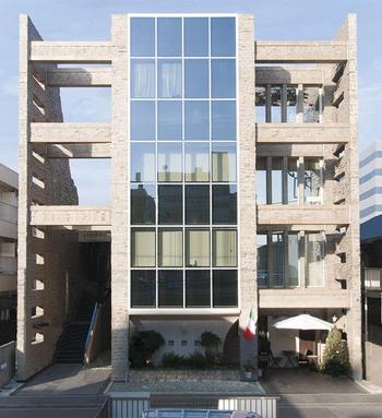 シー・エフ・ネッツ本社社屋