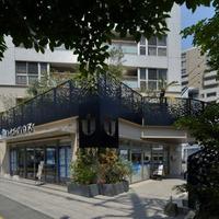 ハッピーハウス、店舗2階にサロン開設