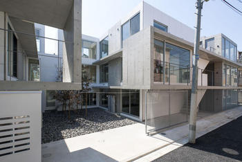 建物外観の写真