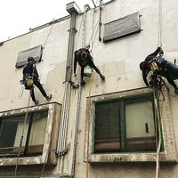 TRAWE、ロープを用いた無足場工法