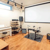 ネストレスト、防音スタジオ付きシェア住居