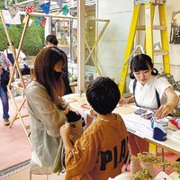 平和建設、アトリエ付き賃貸でマルシェ