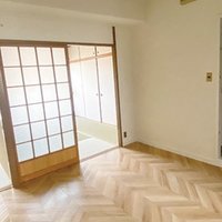 フラットエージェンシー、市営住宅5戸をリノベ
