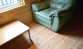 北欧レッドパインフローリング