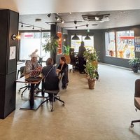 三福管理センター、店舗を入居者ラウンジに改装
