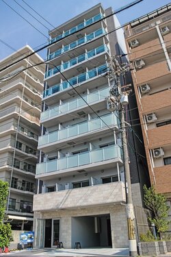 壁式構造　賃貸マンションの外観