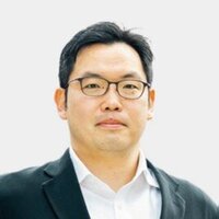 オリエンタル・サン、「ぼろビル」再生に専念