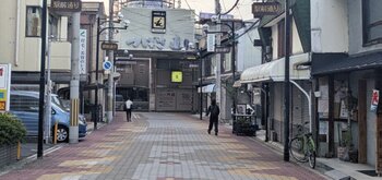 南海電鉄泉佐野駅西口　駅前通り