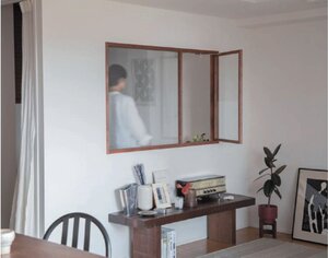 TOOLBOX、個室と開放感を両立する室内窓