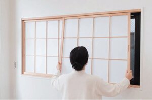 谷元フスマ工飾、既存の窓に後付けできる窓障子