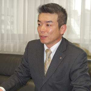 上野晴道社長