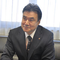 鈴木健二社長