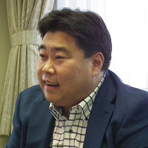 蜂谷二郎 社長