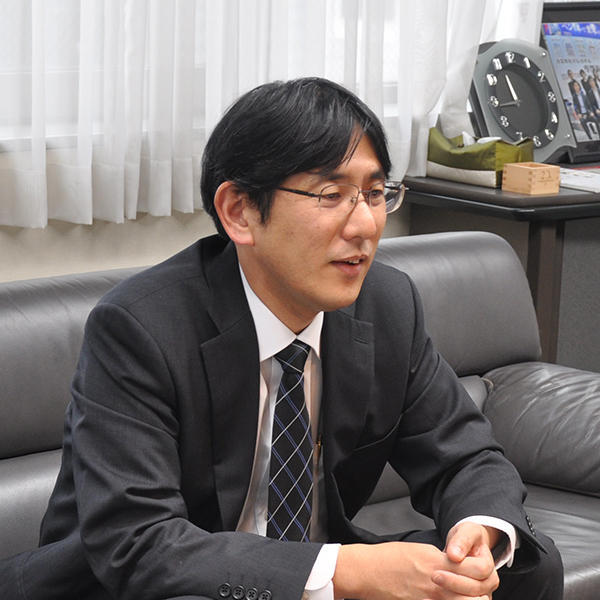 杉本 尚士 社長